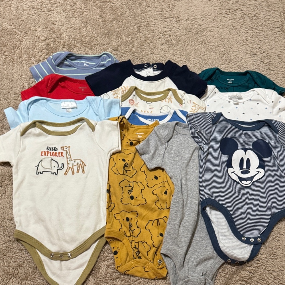 Bundle 10bodysuits Baby Boys' Mixed Short-Sleeve One-Piece Set. 6-9 months
